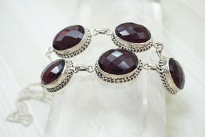 Garnet Stone: What Are the Benefits?