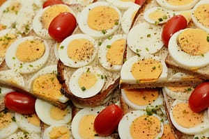 What foods can Vegans eat to get protein