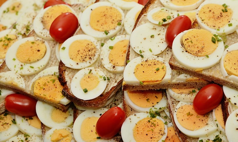 What foods can Vegans eat to get protein